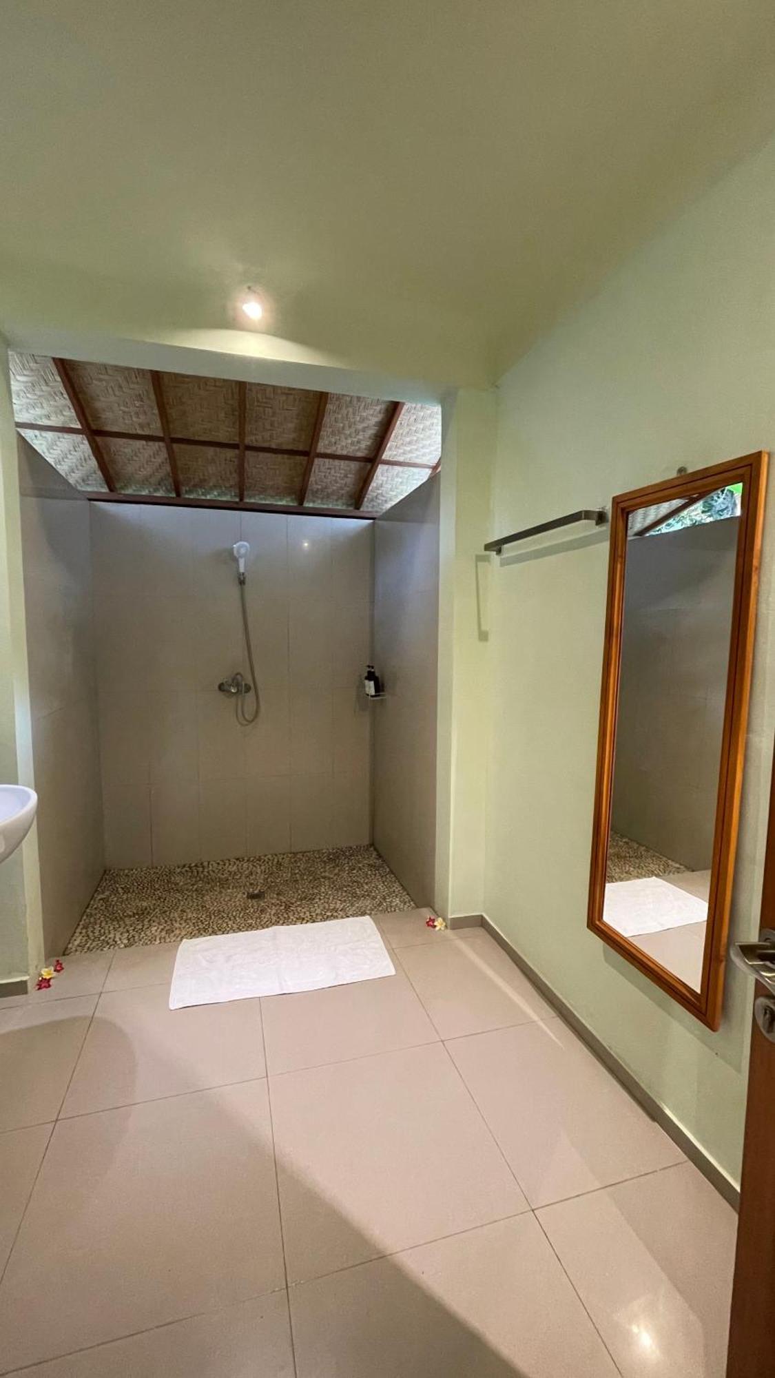 Bali Cottage Sambirenteng Булеленг Номер фото
